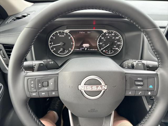2025 Nissan Rogue SV FWD