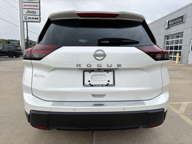2025 Nissan Rogue SV FWD