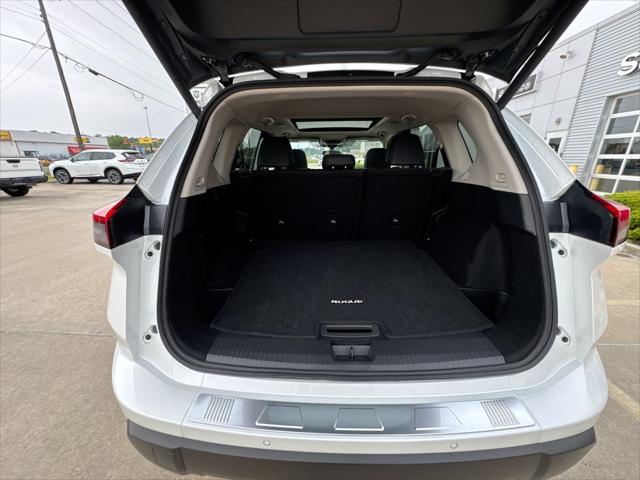 2025 Nissan Rogue SV FWD