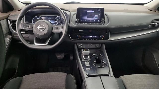2022 Nissan Rogue SV FWD