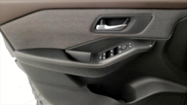 2022 Nissan Rogue SV FWD