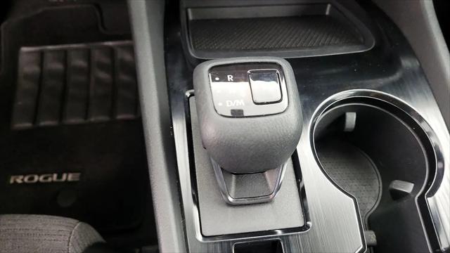2022 Nissan Rogue SV FWD
