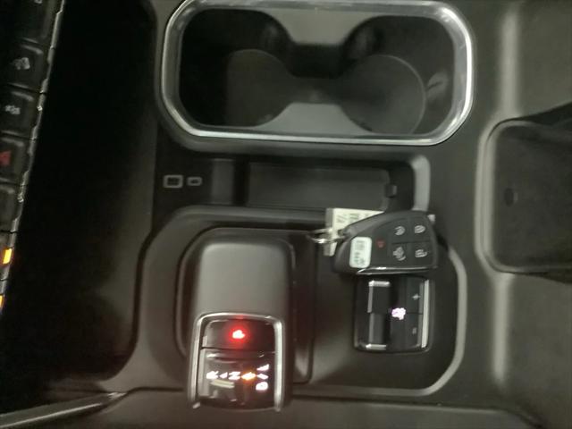 2023 GMC Sierra 1500 4WD Crew Cab Short Box Denali