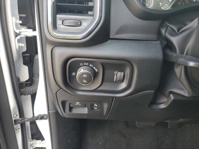 2023 Ram 1500 Big Horn Crew Cab 4x4 5'7" Box