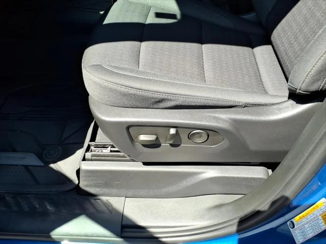 2023 Chevrolet Silverado 1500 4WD Crew Cab Short Bed Custom