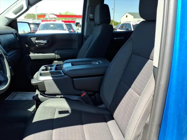2023 Chevrolet Silverado 1500 4WD Crew Cab Short Bed Custom