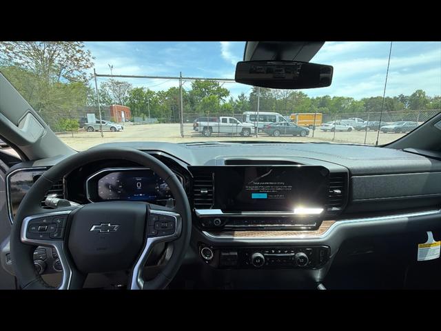 2026 Chevrolet Silverado 1500 4WD Crew Cab Short Bed RST