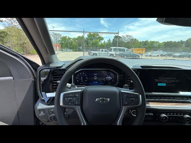 2026 Chevrolet Silverado 1500 4WD Crew Cab Short Bed RST