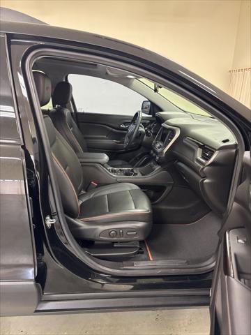 2023 GMC Acadia AWD AT4