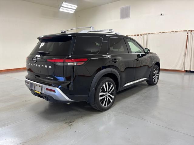 2025 Nissan Pathfinder Platinum FWD