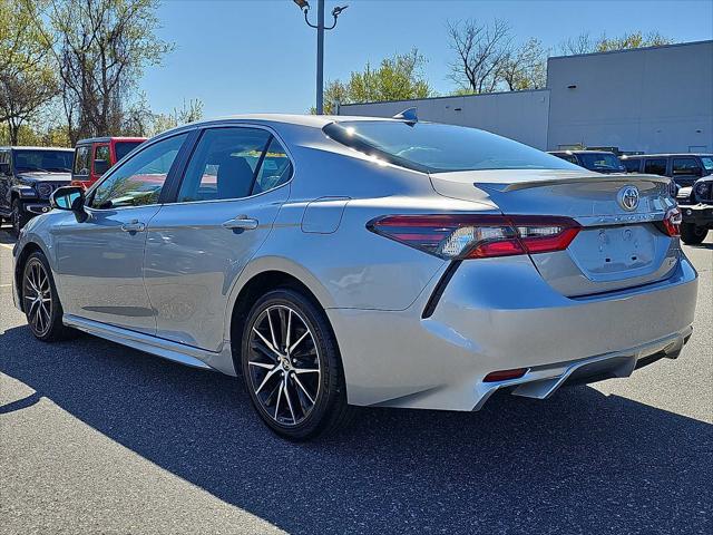 2024 Toyota Camry SE