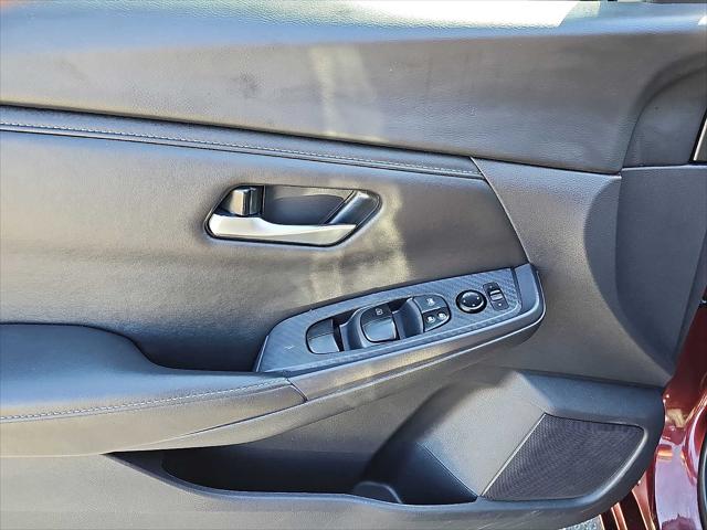 2024 Nissan Sentra SV Xtronic CVT