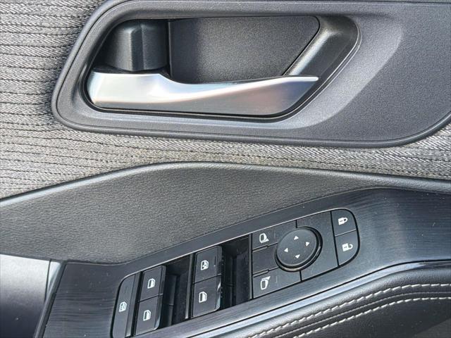 2022 Nissan Rogue SV Intelligent AWD