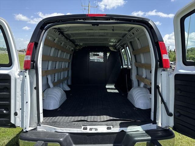 2024 GMC Savana Cargo RWD 2500 Regular Wheelbase Work Van