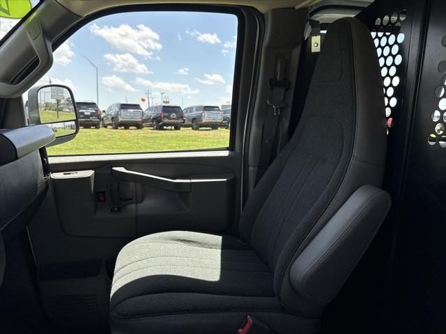 2024 GMC Savana Cargo RWD 2500 Regular Wheelbase Work Van