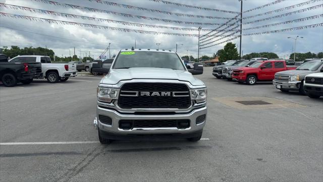 2024 Ram 3500 Tradesman Crew Cab 4x4 8' Box