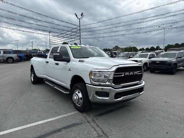 2024 Ram 3500 Tradesman Crew Cab 4x4 8' Box