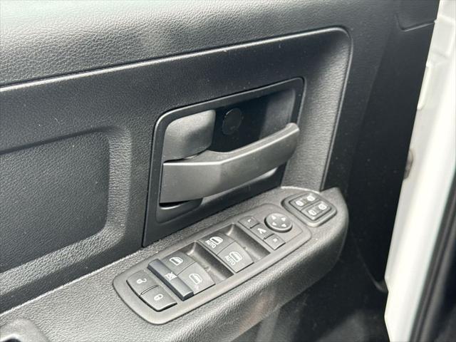 2024 Ram 3500 Tradesman Crew Cab 4x4 8' Box