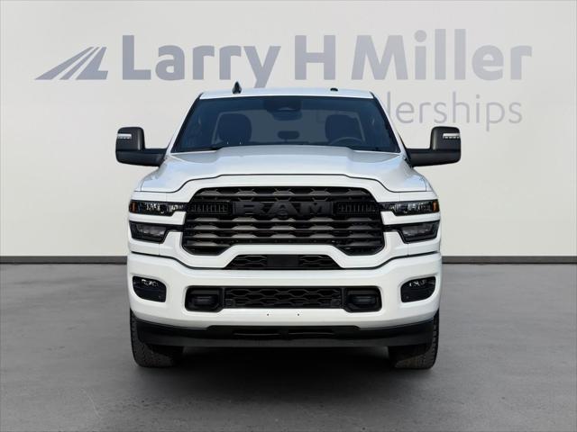 2025 Ram 3500 Big Horn Crew Cab 4x4 8' Box