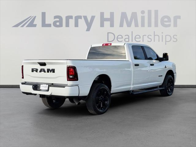 2025 Ram 3500 Big Horn Crew Cab 4x4 8' Box
