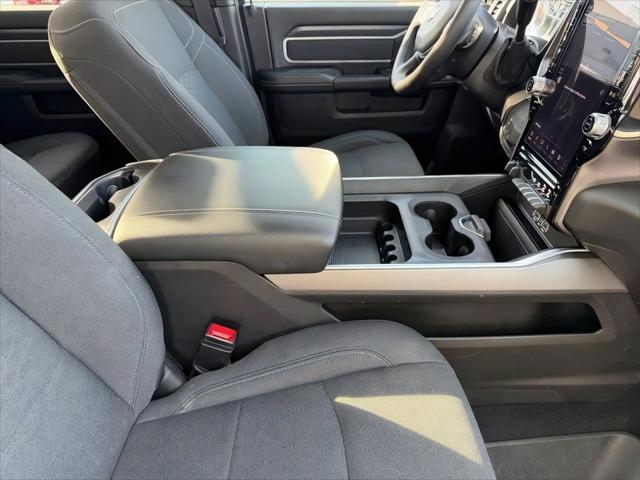 2025 Ram 3500 Big Horn Crew Cab 4x4 8' Box