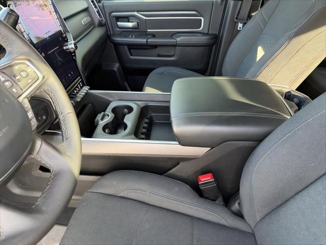 2025 Ram 3500 Big Horn Crew Cab 4x4 8' Box