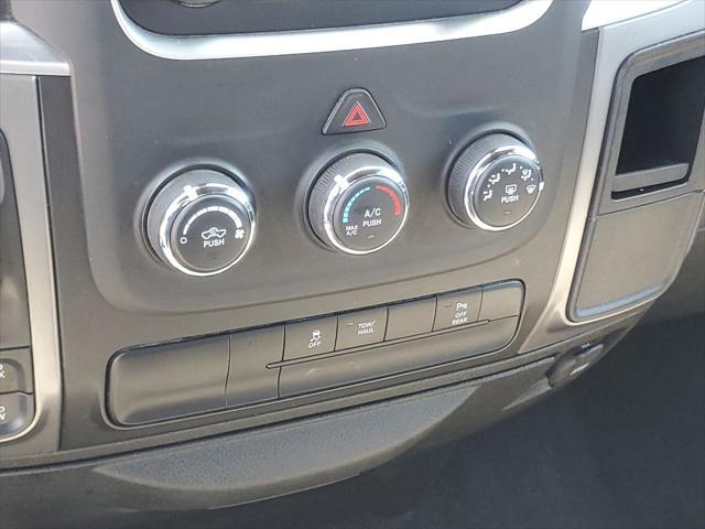 2024 Ram 1500 Classic Warlock Crew Cab 4x4 5'7" Box