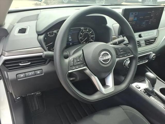2026 Nissan Altima SV FWD