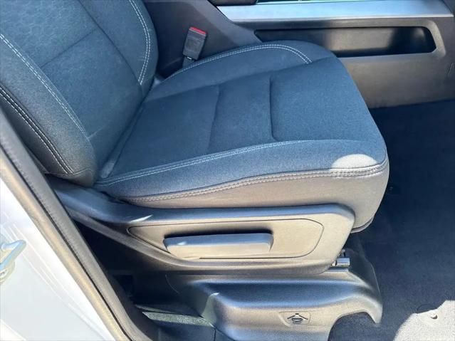2025 Ram 1500 Big Horn Crew Cab 4x4 5'7" Box