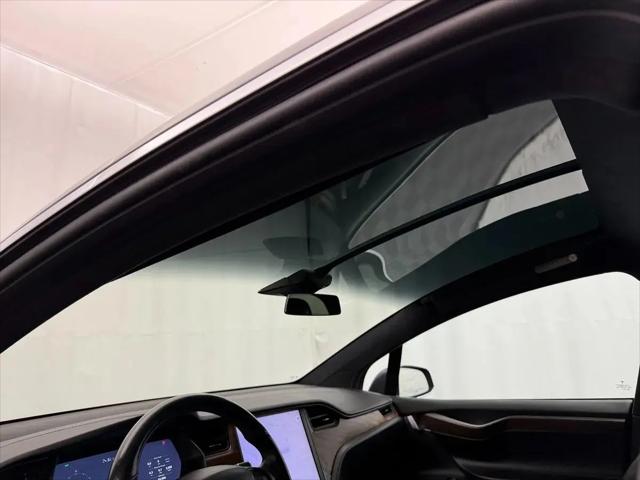 2019 Tesla Model X Standard Range