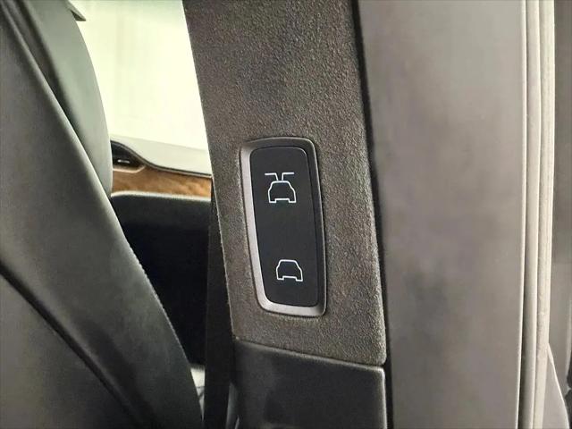 2019 Tesla Model X Standard Range