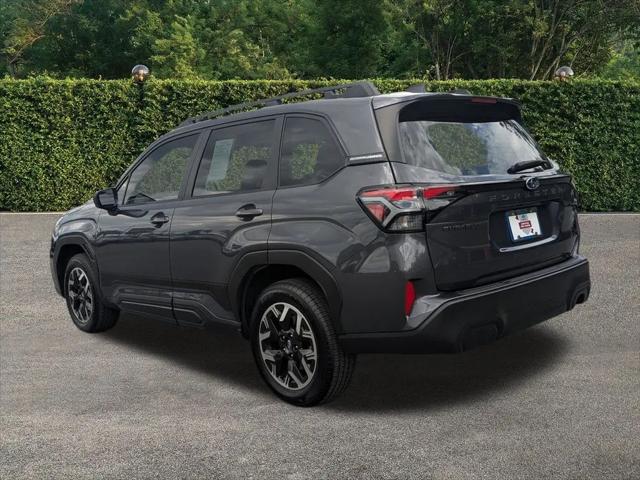 2025 Subaru Forester Base