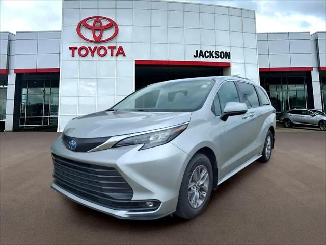 2025 Toyota Sienna XLE for sale in Jackson, MS