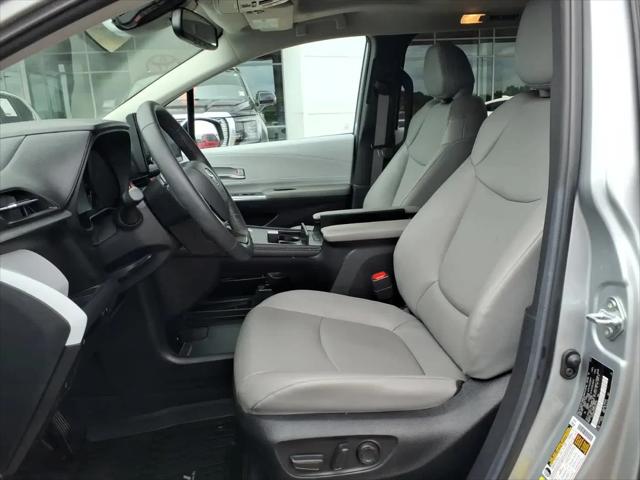 2025 Toyota Sienna XLE