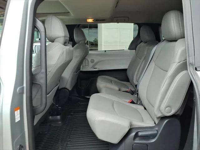 2025 Toyota Sienna XLE