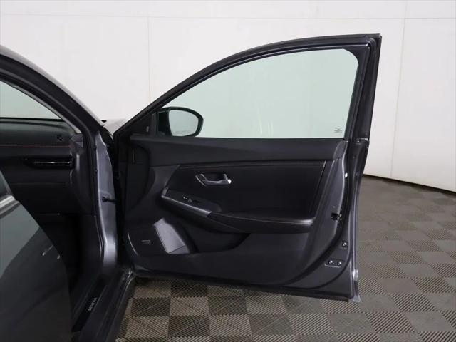 2021 Nissan Sentra SR Xtronic CVT
