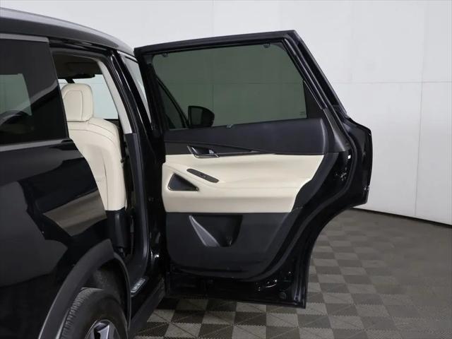 2023 INFINITI QX60 LUXE AWD