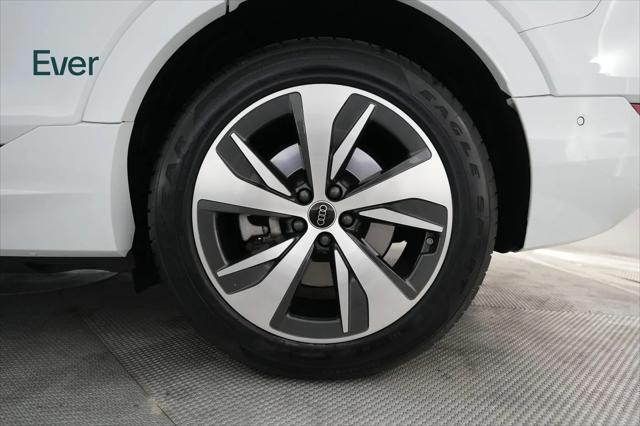 2024 Audi e-tron S line Premium Plus quattro