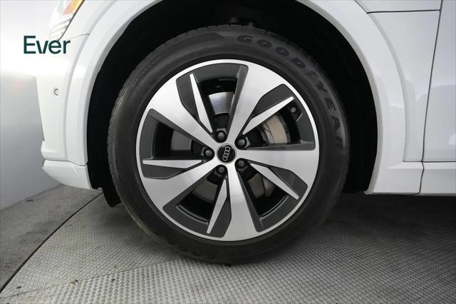 2024 Audi e-tron S line Premium Plus quattro