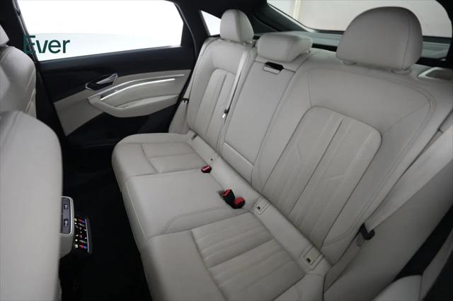 2024 Audi e-tron S line Premium Plus quattro