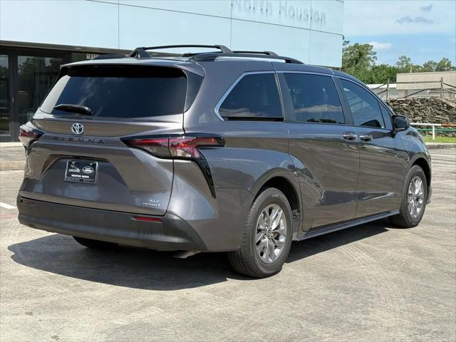 2023 Toyota Sienna XLE