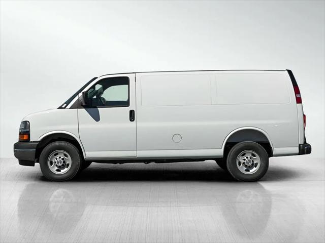 2026 Chevrolet Express Cargo Van 2500 Regular Wheelbase, WT, RWD