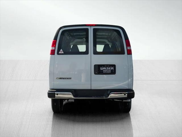 2026 Chevrolet Express Cargo Van 2500 Regular Wheelbase, WT, RWD