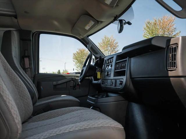2026 Chevrolet Express Cargo Van 2500 Regular Wheelbase, WT, RWD