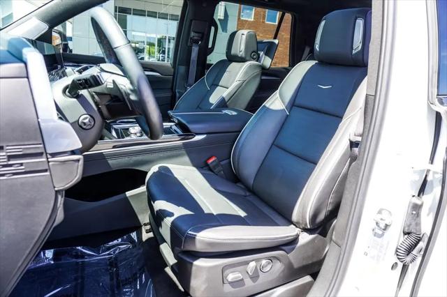 2025 Cadillac Escalade Sport