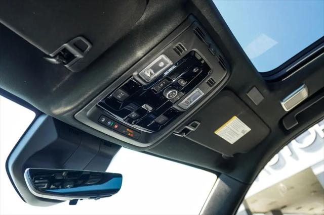 2025 Cadillac Escalade Sport