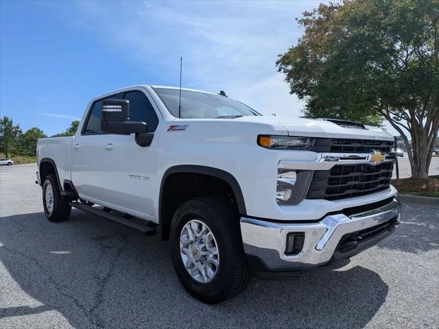 2025 Chevrolet Silverado 2500HD 4WD Crew Cab Standard Bed LT