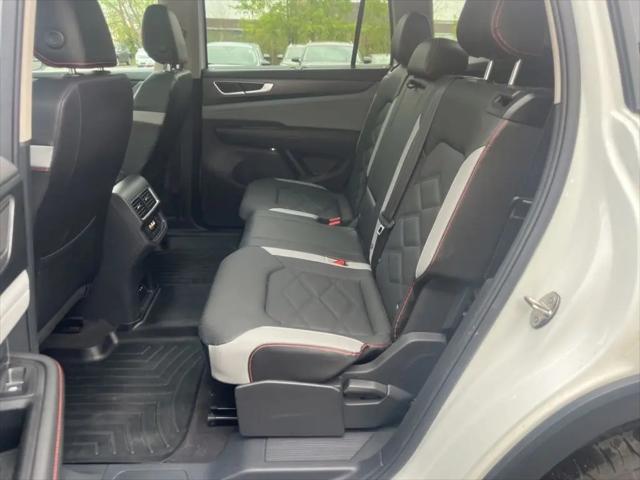 2024 Volkswagen Atlas 2.0T Peak Edition SE w/Technology