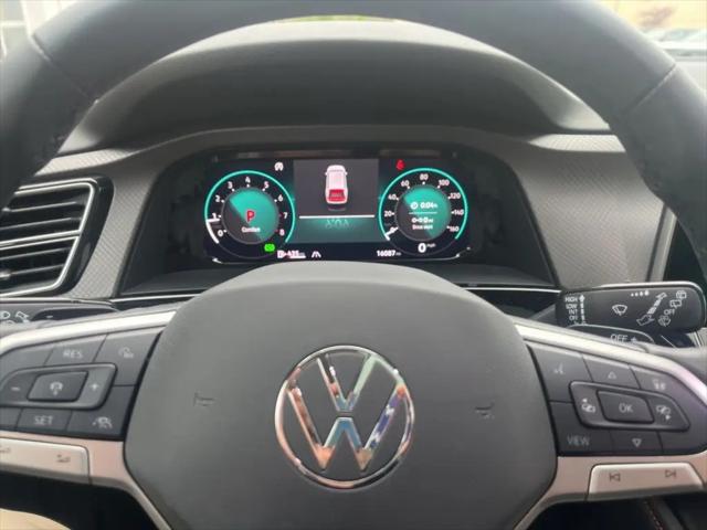 2024 Volkswagen Atlas 2.0T Peak Edition SE w/Technology