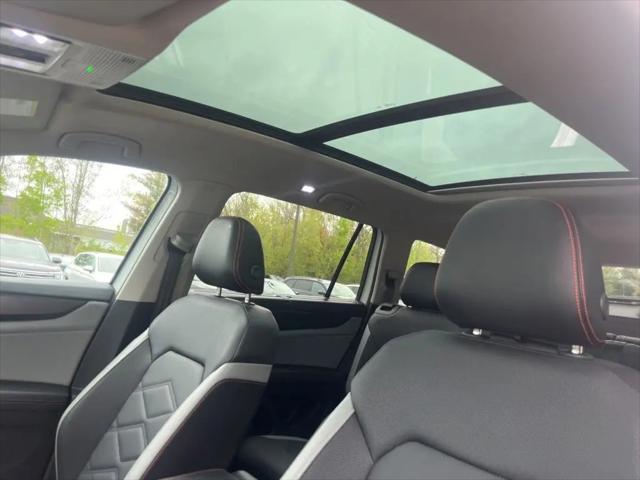 2024 Volkswagen Atlas 2.0T Peak Edition SE w/Technology